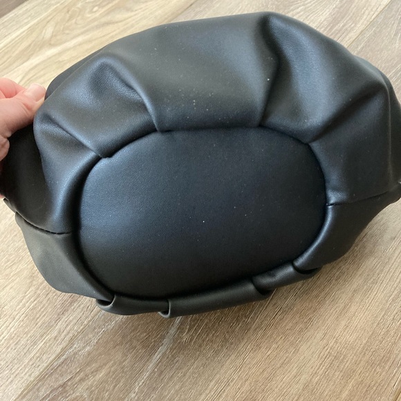 PIECES *NWT* Vansa Ruched Black Handle Bag Purse - Picture 4 of 7